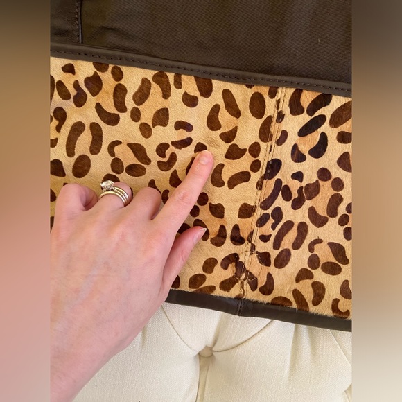 Vince Camuto Leopard Pony Hair & Leather clutch - Picture 5 of 8